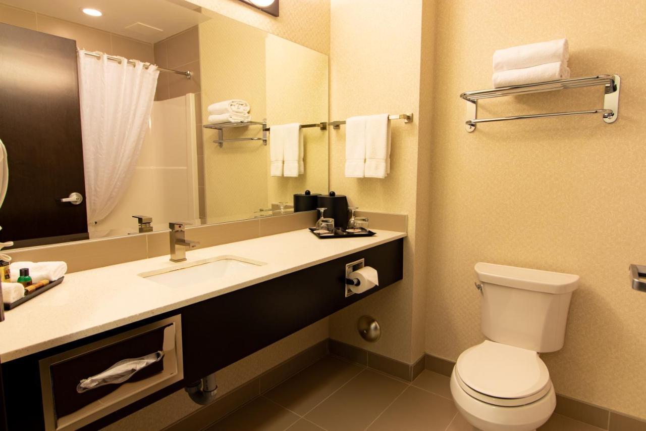 Kanata Whitecourt Extérieur photo