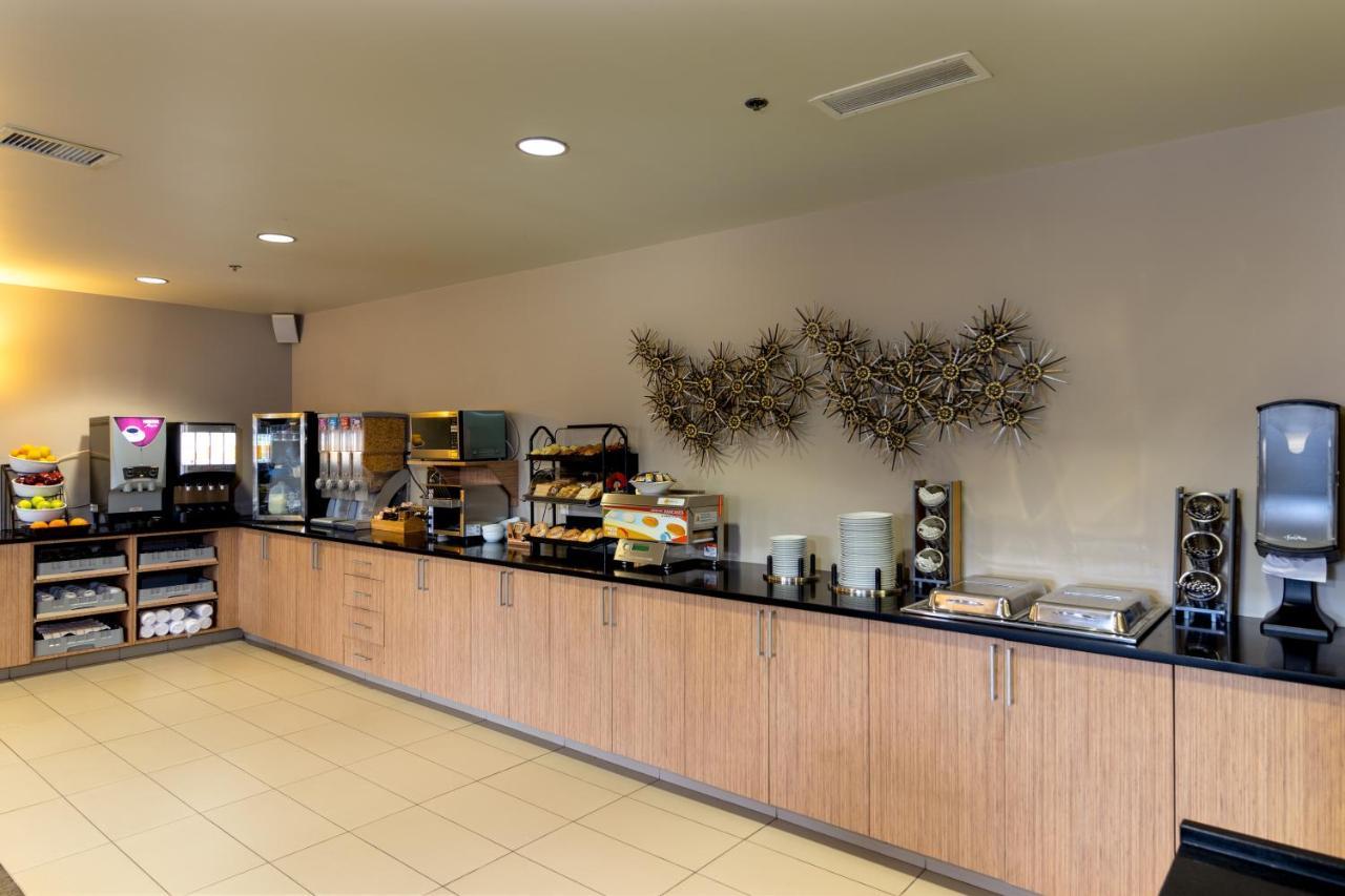 Kanata Whitecourt Extérieur photo