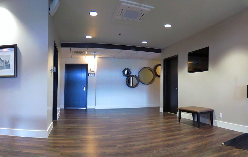Kanata Whitecourt Extérieur photo