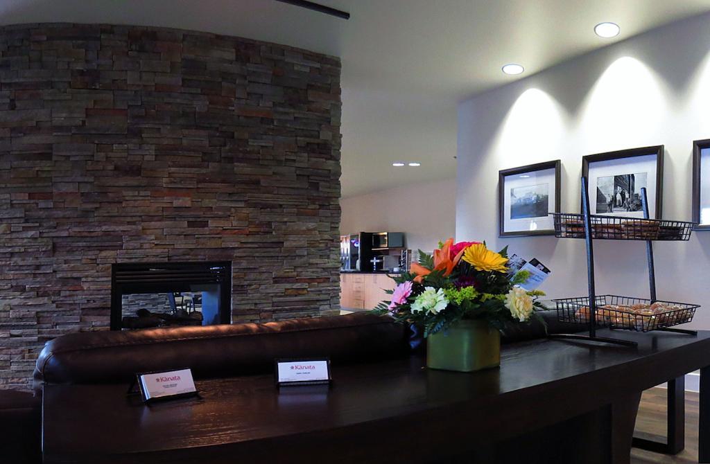 Kanata Whitecourt Extérieur photo